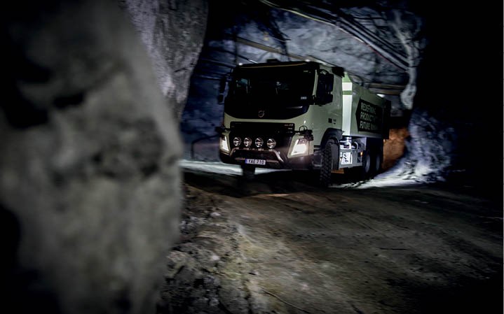 Camions Volvo à conduite autonome en test in situ