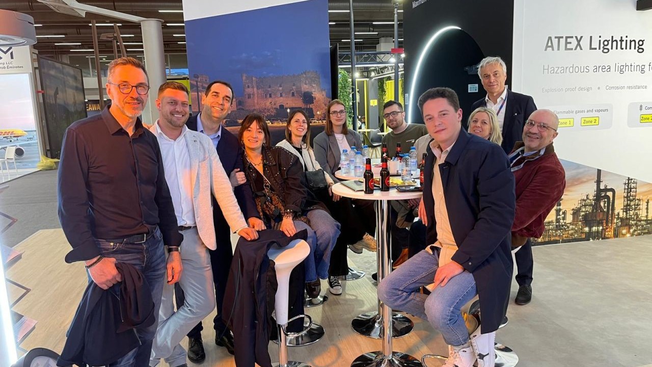 BC_Win4LED_Light+Building_2026