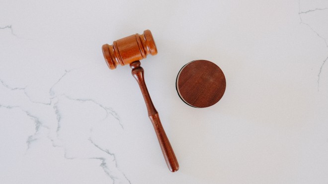 Juridique tribunal litiges 