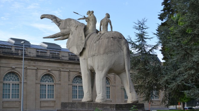Régie des Bâtiments restauration éléphant AfricaMuseum