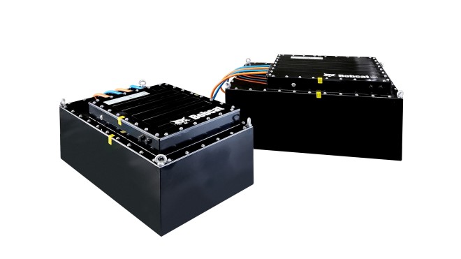 BC_Doosan-Bobcat-eFORCE-LAB.-Opening_Battery-Pack