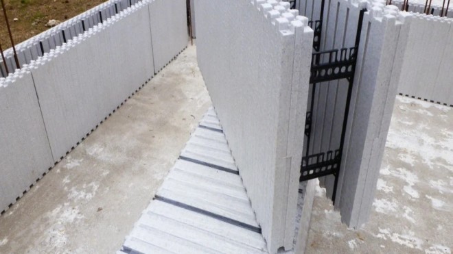 BC_Bloc_coffrant_isolant_creative-commons-Ohda47_ (2)