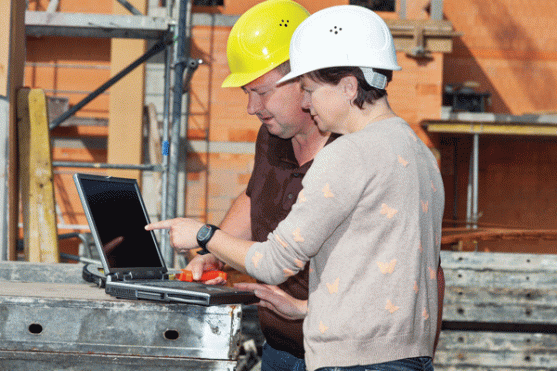 Les femmes sont toujours sous-représentées dans le secteur de la construction, particulièrement en Wallonie…. (© La Cité des métiers du Val-de-Marne)